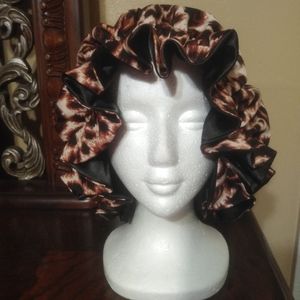 Ruffle Nighttime Bonnet